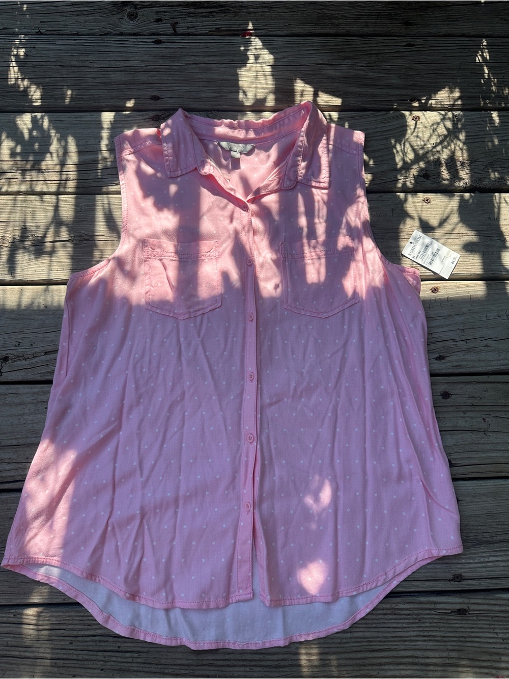 Rubbish pink with small white polka dots sleeveless button-up blouse, Sz XL, NWT